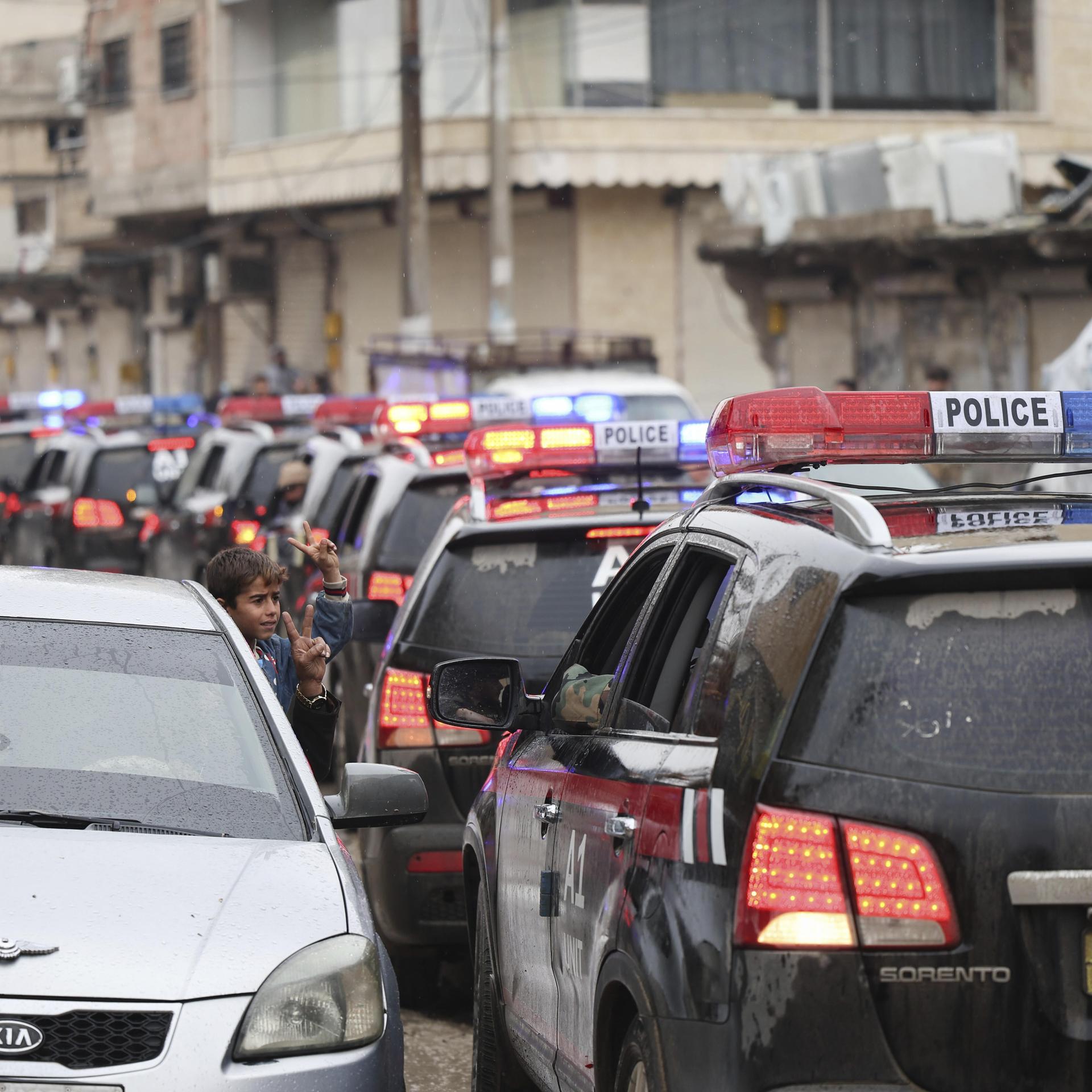 Ein Konvoi syrischer Regierungstruppen 