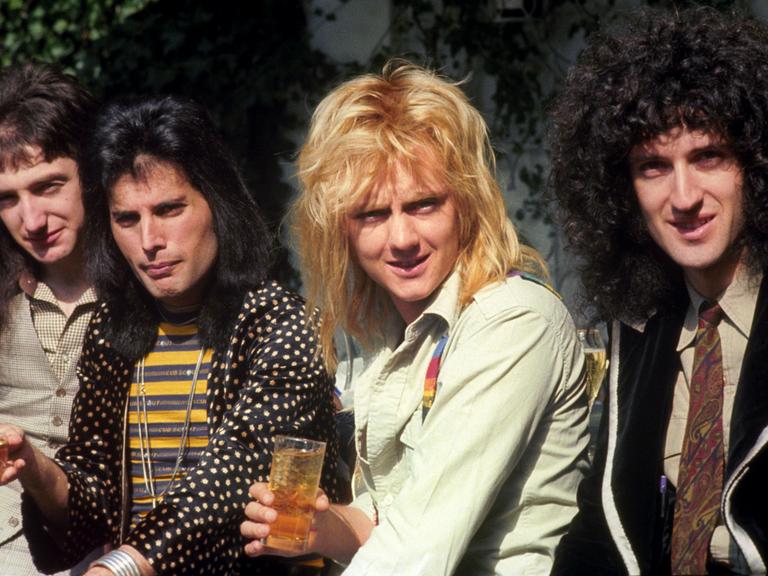 Die Band "Queen" in London im Jahr 1976. 