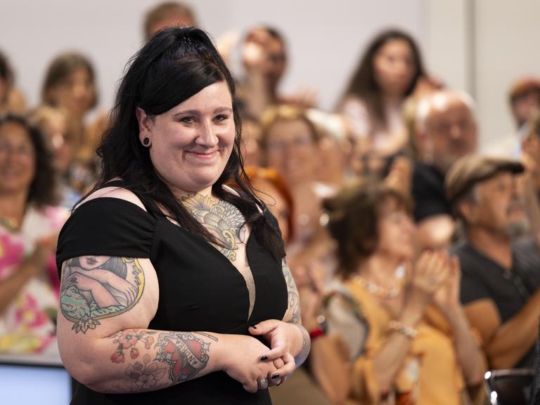 Lena Schätte bei der Preisverleihung im Rahmen der Tage der deutschsprachigen Literatur in Klagenfurt. 