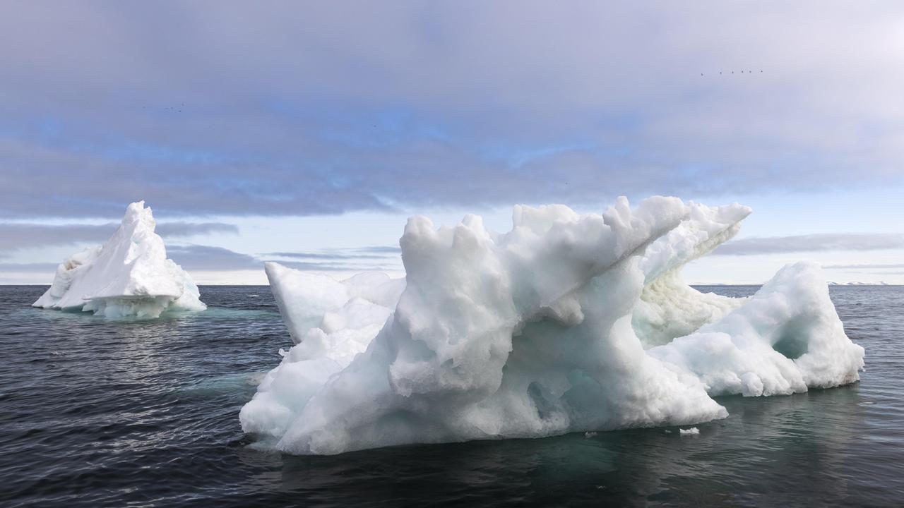 Eisberg im Arktischen Ozean 