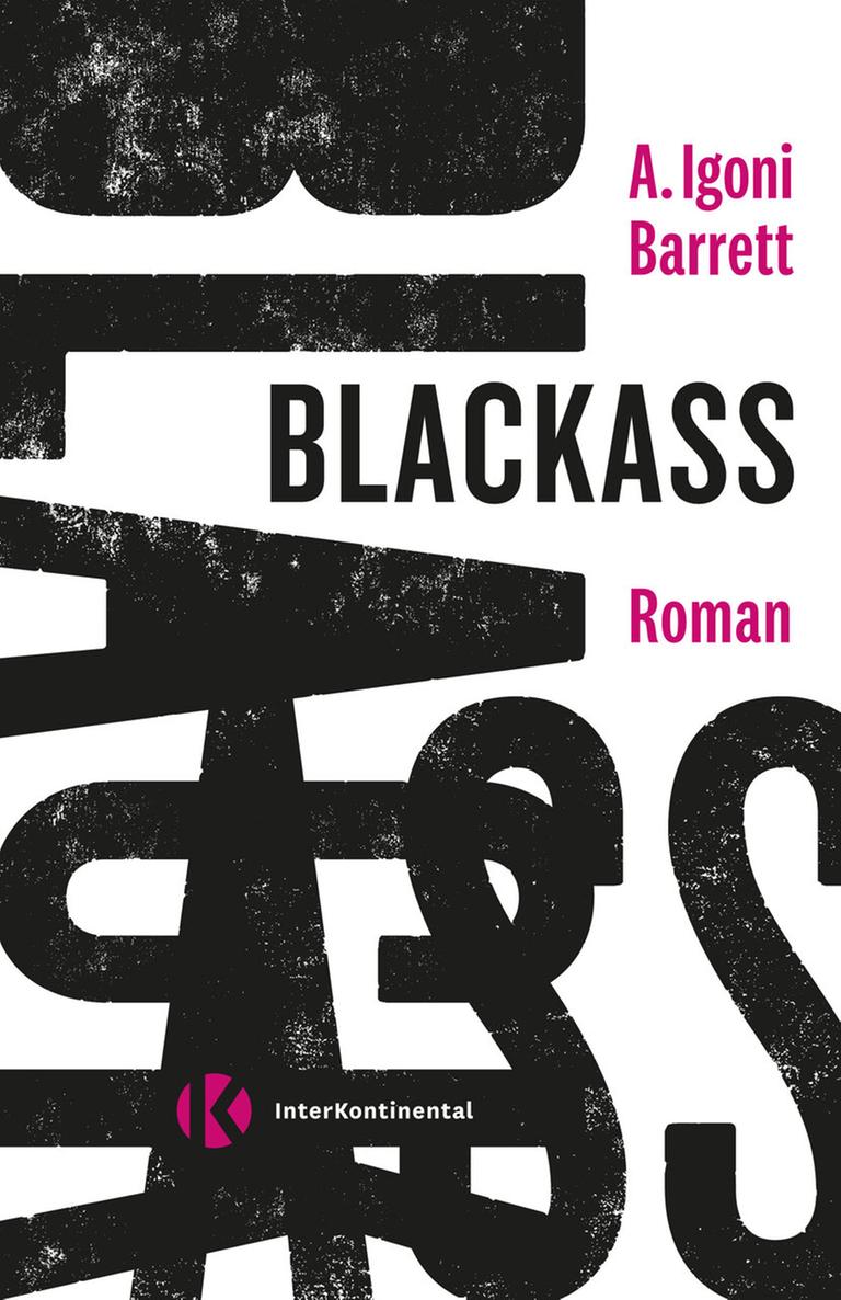 Das Cover zeigt den Buchtitel "Blackass" in großen schwarzen Buchstaben auf weißem Grund.