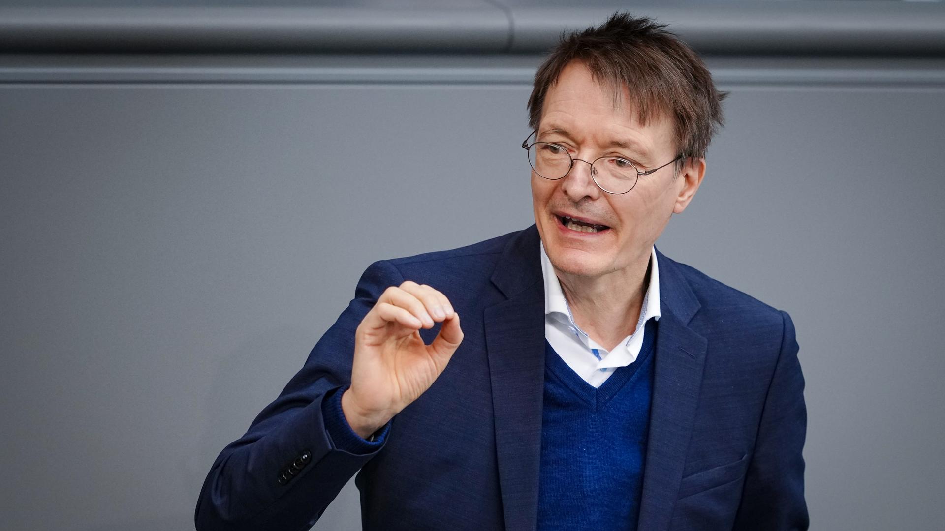 CannabisFreigabe Lauterbach erwartet mehr Schutz für Jugendliche