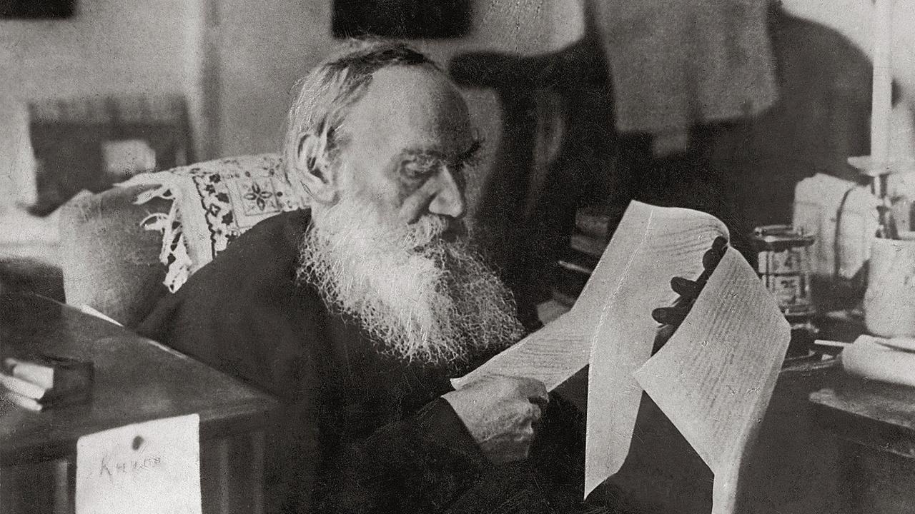 Porträt aus dem Jahr 1909 von Leon Tolstoi (1828-1910), russischer Schriftsteller.