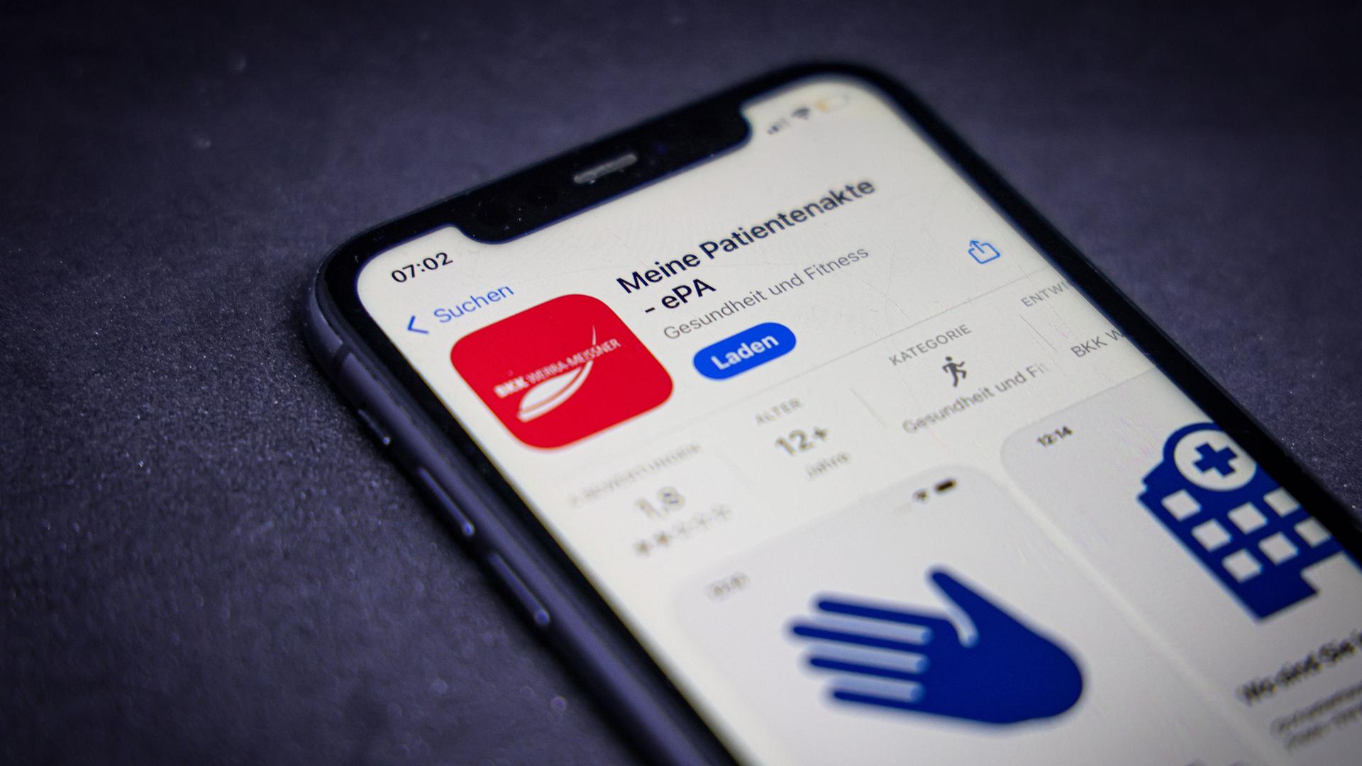 Die elektronische Patientenakte auf einem I-Phone zu sehen. 