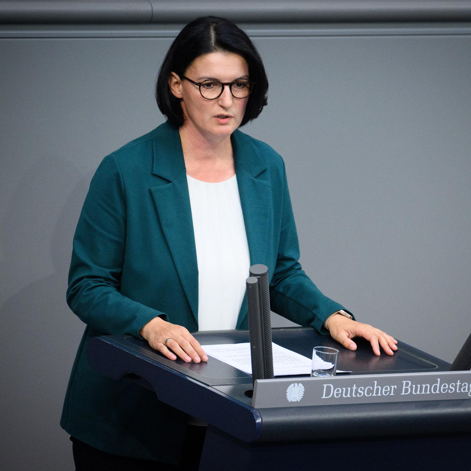 Irene Mihalic (Bündnis 90/Die Grünen) spricht im Deutschen Bundestag.