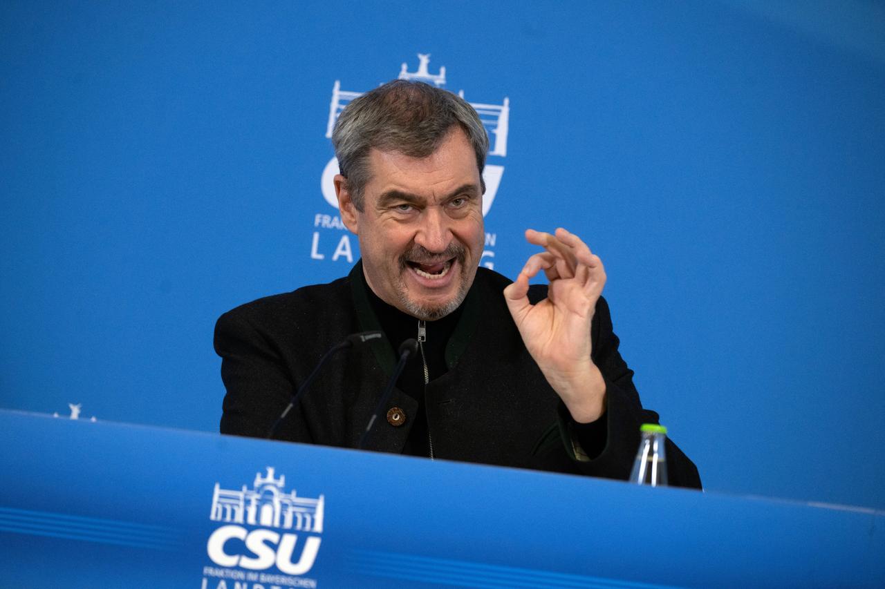 Der CSU-Vorsitzende und bayerische Ministerpräsident Markus Söder spricht bei einer Pressekonferenz.
