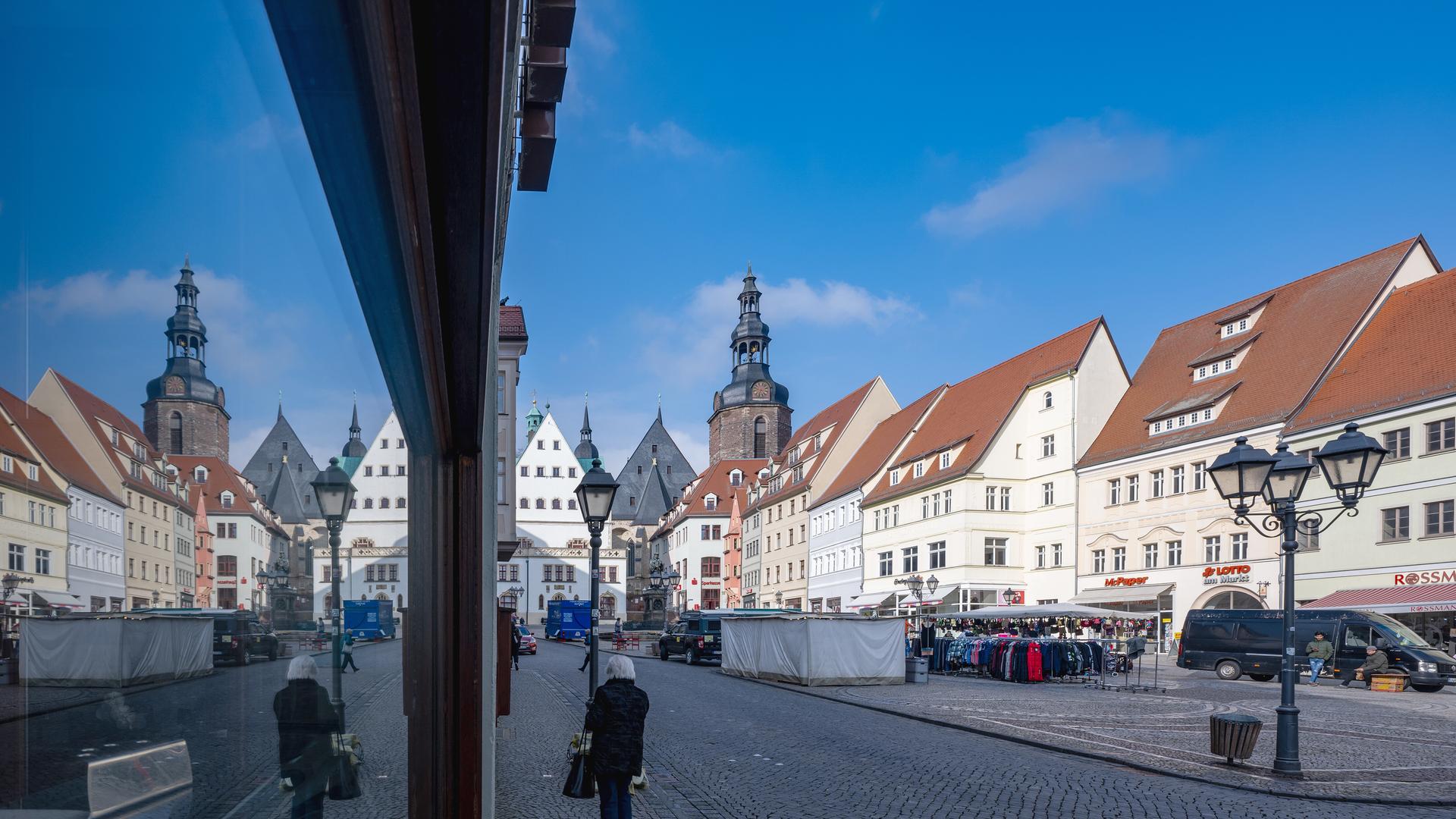 Stadtansicht von Eisleben. Stadtansicht von Eisleben.