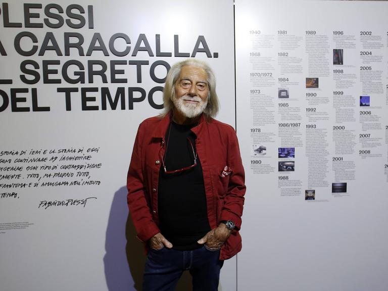 Der Künstler Fabrizio Plessi bei seiner Ausstellung „Das Geheimnis der Zeit“.
Der Künstler Fabrizio Plessi bei seiner Ausstellung „Das Geheimnis der Zeit“.