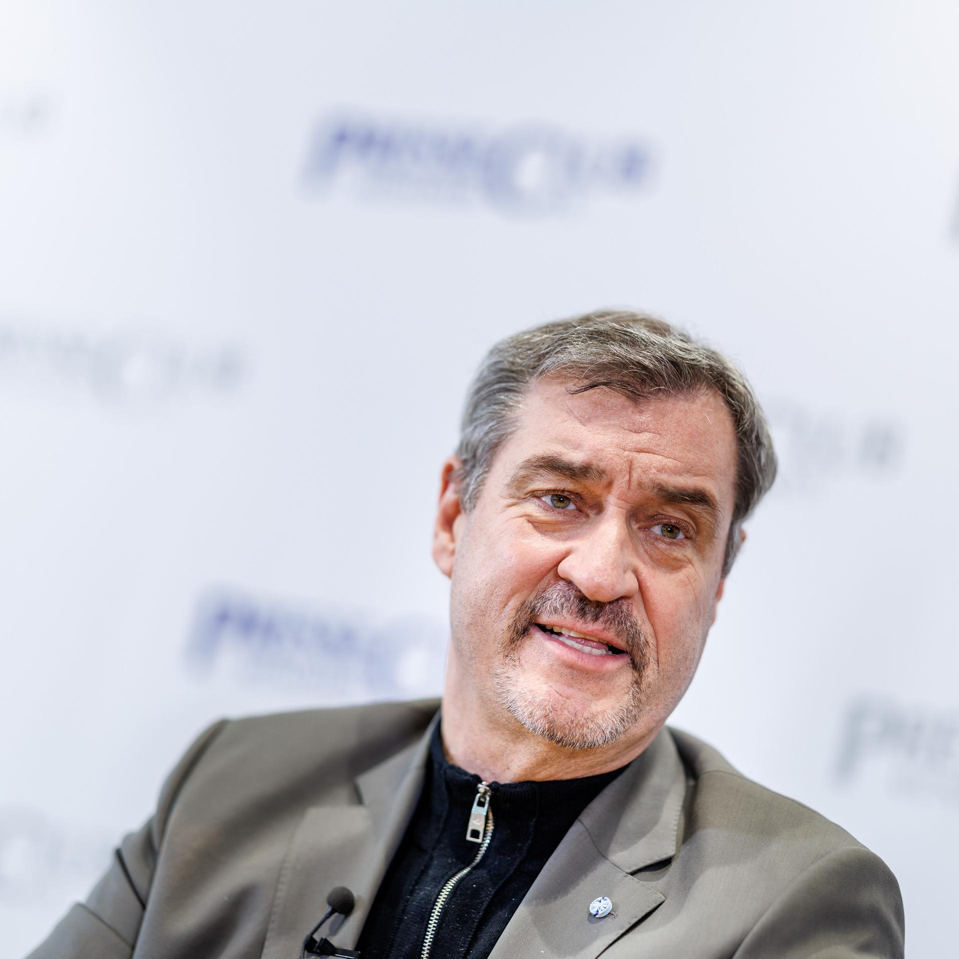 Markus Söder (CSU), Parteivorsitzender und Ministerpräsident von Bayern, nimmt an einem Pressegespräch im Presseclub München in München (Bayern) teil.