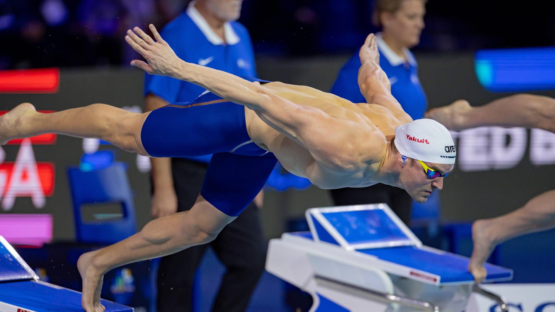 Der Schwimmer Marius Kusch bei den World Aquatics Swimming Championships in Budapest 2024.