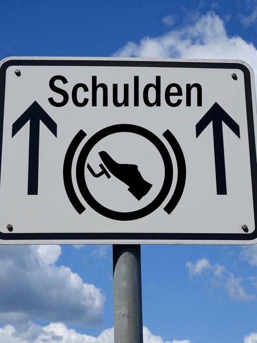 Im Wahlkampf wollte Friedrich Merz an der Schuldenbremse festhalten - nur wenige Tage nach der Wahl rückt er davon ab