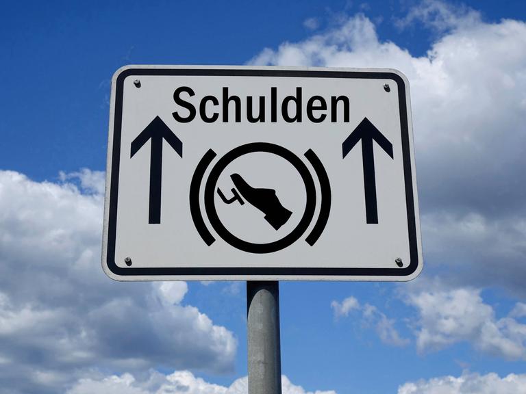 Im Wahlkampf wollte Friedrich Merz an der Schuldenbremse festhalten - nur wenige Tage nach der Wahl rückt er davon ab