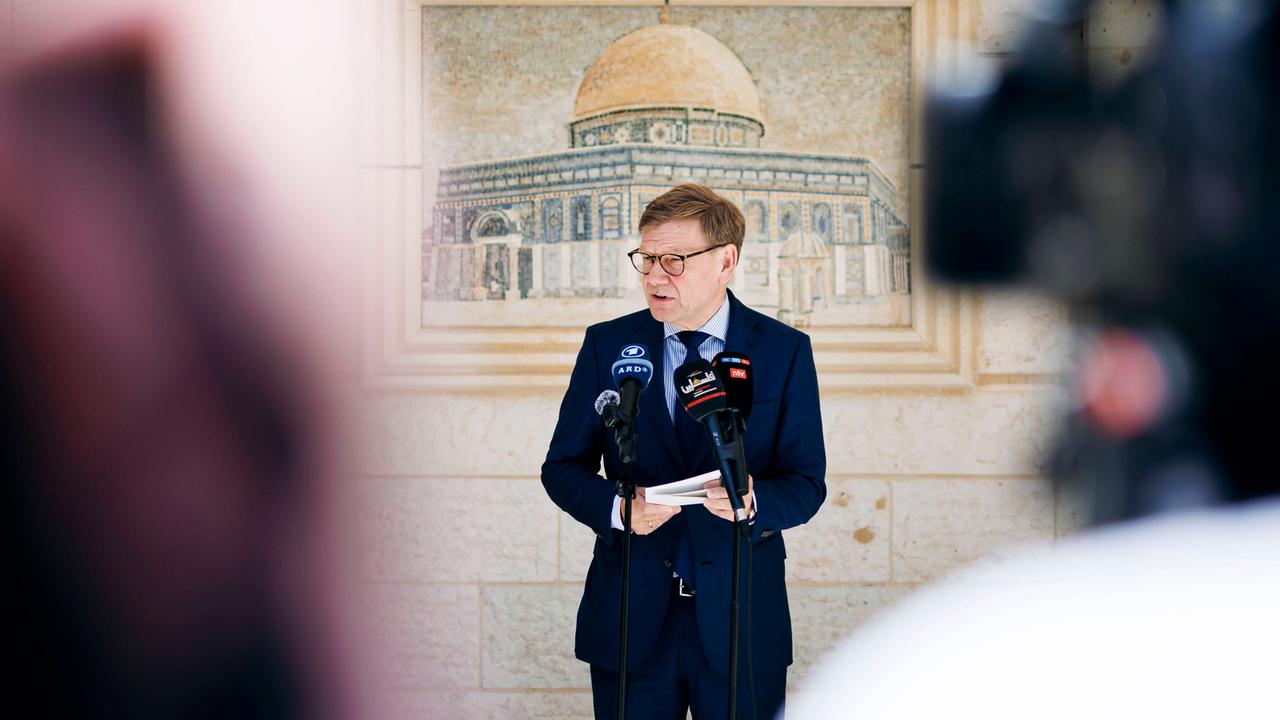 Bundesaußenminister Johann Wadephul (CDU) gibt am 1.8.2025 nach einem Gespräch mit Mahmud Abbas ein Statement ab