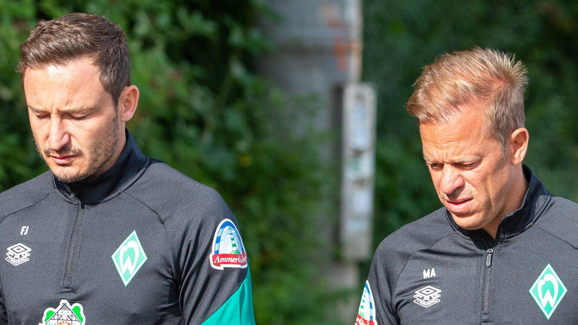 Bremens bisheriger Cheftrainer Markus Anfang (r.) und sein Assistent Florian Junge