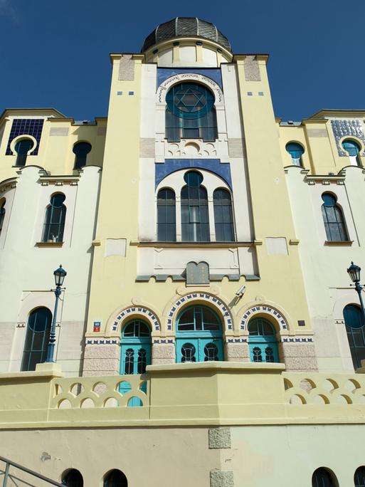 Die Synagoge der tschechischen Stadt Děčín. (Quelle: picture allliance)