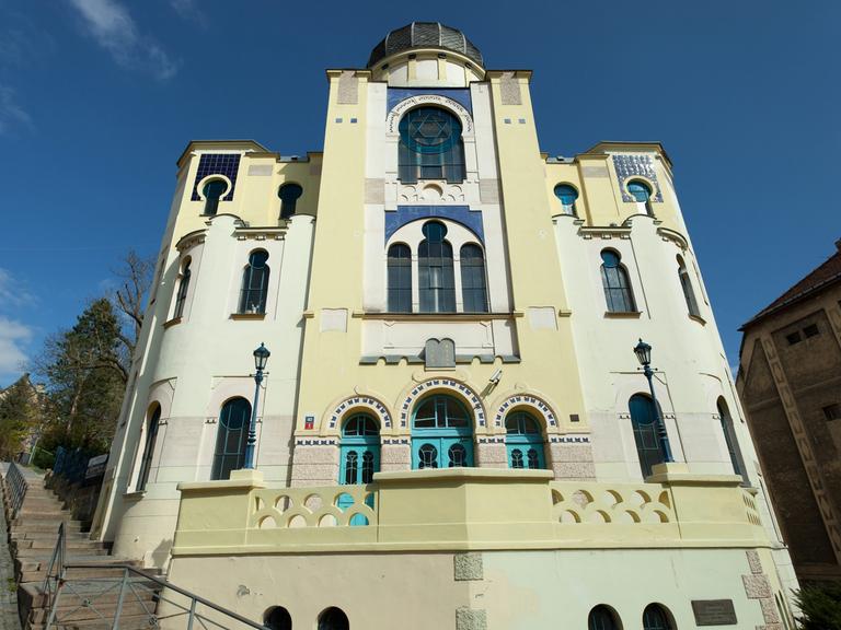 Die Synagoge der tschechischen Stadt Děčín. (Quelle: picture allliance)