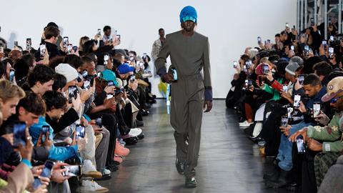 Laufsteg während der Pariser Modewoche Herrenmode im Januar 2024