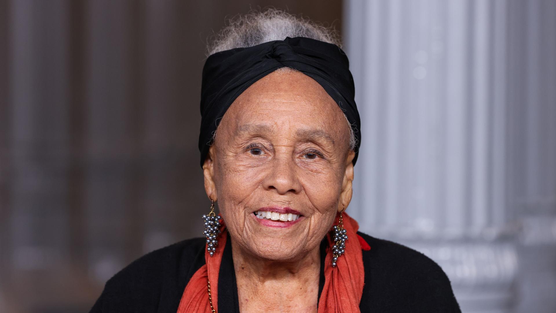 Betye Saar auf der Art + Film Gala 2025 in Los Angeles. 