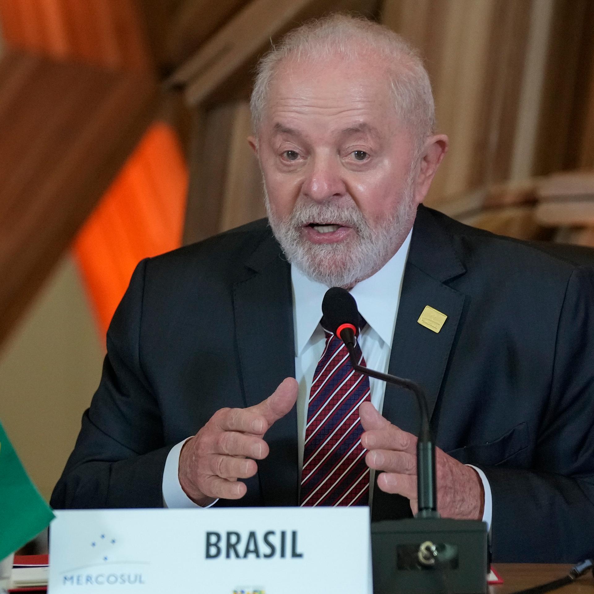 Brasilien Präsident Lula da Silva als Gastgeber bei der Eröffnung des Mercosur-Treffens.