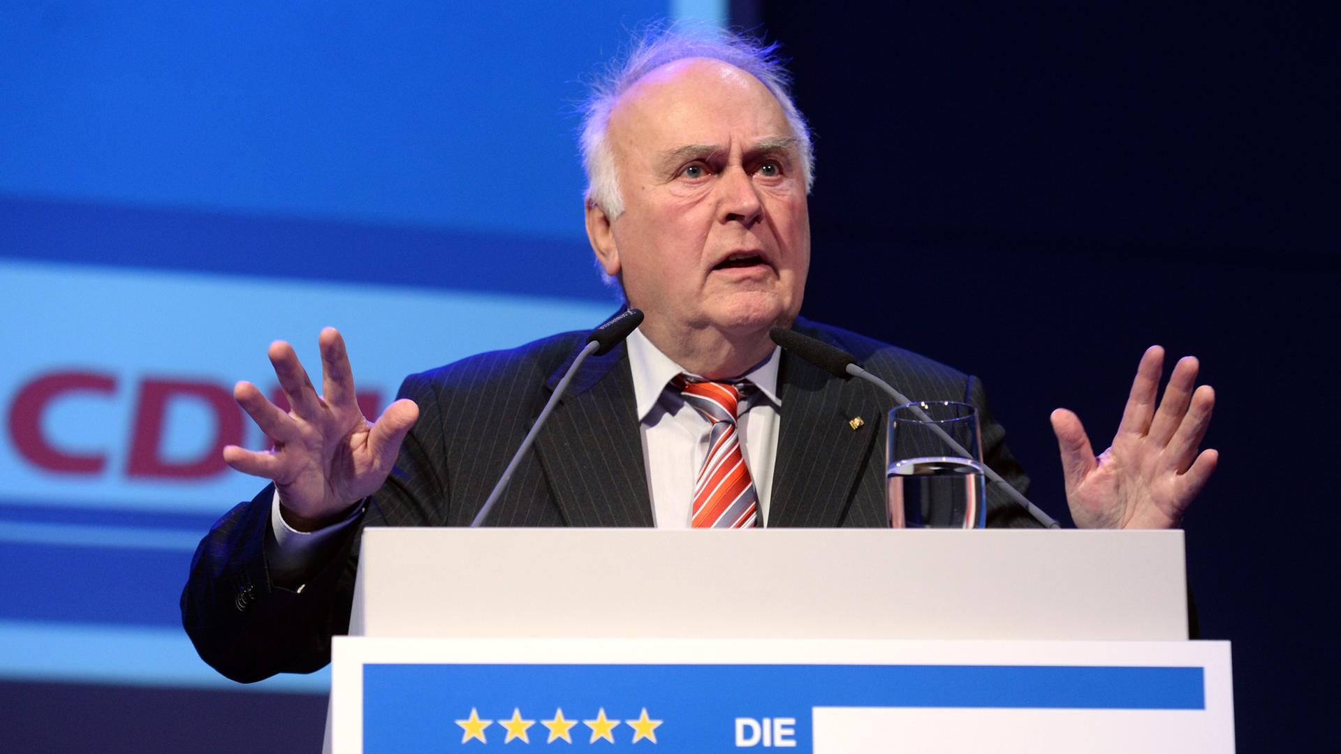 Der frühere Ministerpräsident von Sachsen-Anhalt, Wolfgang Böhmer (CDU), spricht am 27.01.2016 auf dem Neujahrsempfang der CDU Sachsen-Anhalt in Wittenberg (Sachsen-Anhalt). Der frühere Ministerpräsident von Sachsen-Anhalt, Wolfgang Böhmer (CDU), spricht am 27.01.2016 auf dem Neujahrsempfang der CDU Sachsen-Anhalt in Wittenberg (Sachsen-Anhalt).