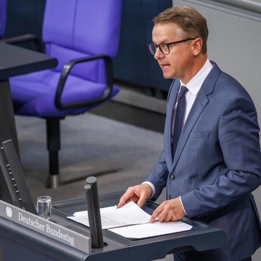Gesundheitsminister Linnemann im Bundestag