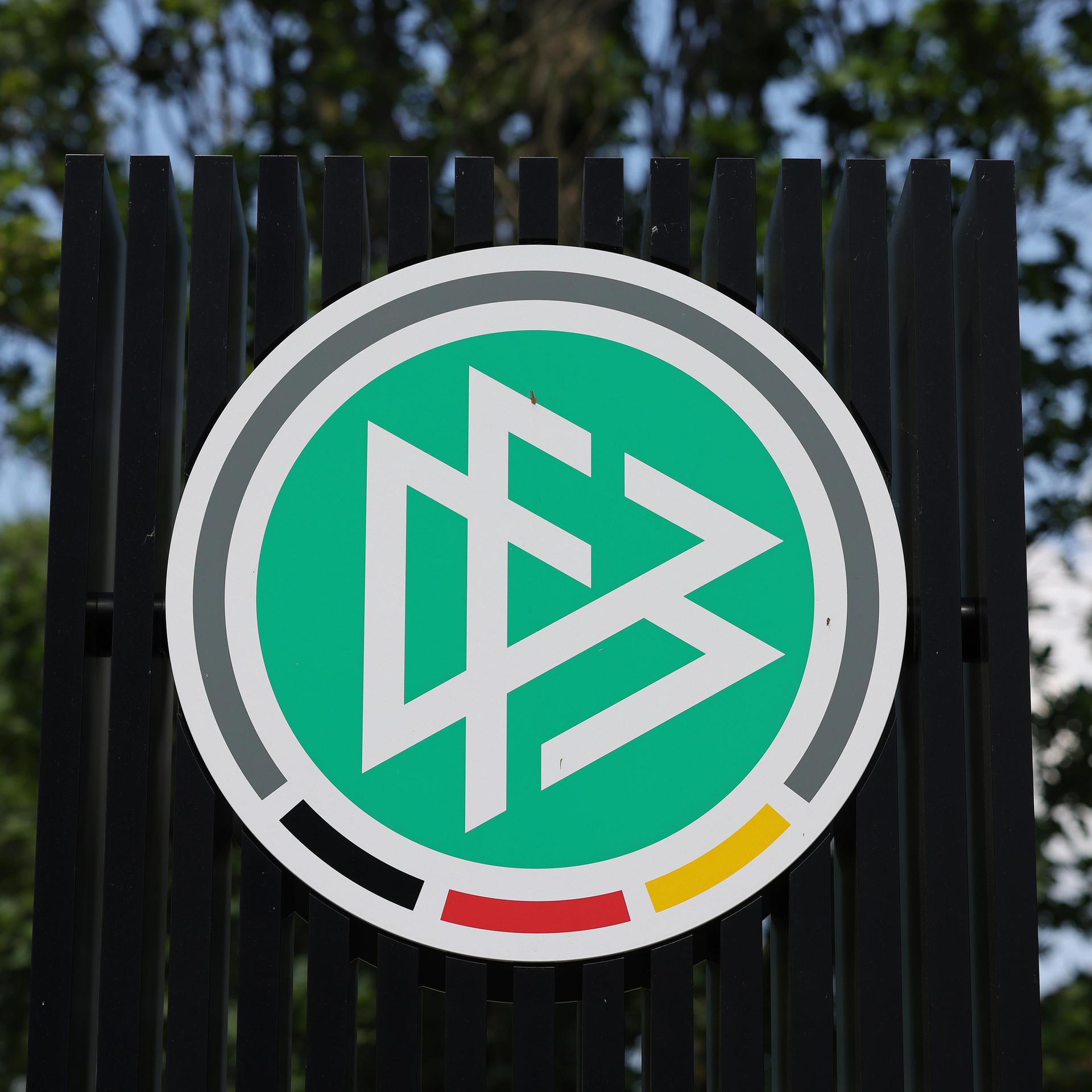 Fußball - Finanzamtswechsel des DFB sorgt für Aufregung in der hessischen Landespolitik