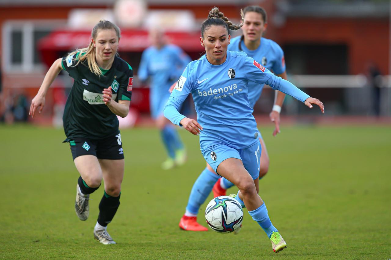 Fussball, Flyeralarm Frauen-Bundesliga, SV Werder Bremen - SC Freiburg