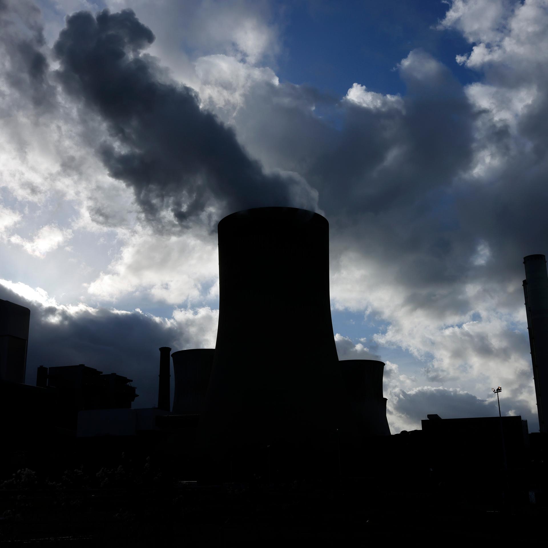 RWE-Kohlekraftwerk in Bergheim Niederaußem