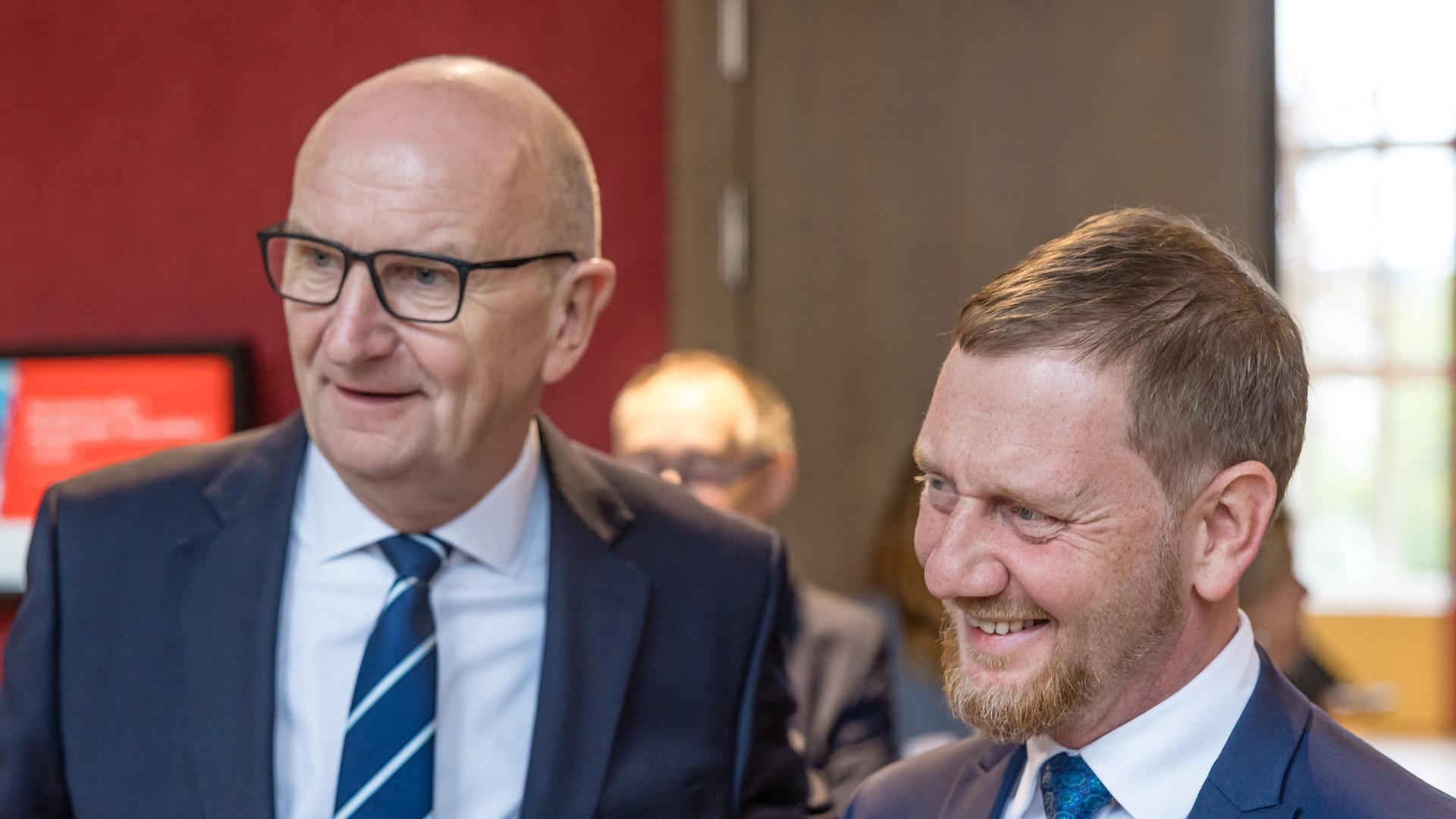 Dietmar Woidke (SPD), Ministerpräsident von Brandenburg, und Michael Kretschmer (CDU), Ministerpräsident von Sachsen