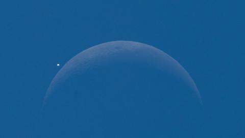 Aufnahme des Monds mit der Venus