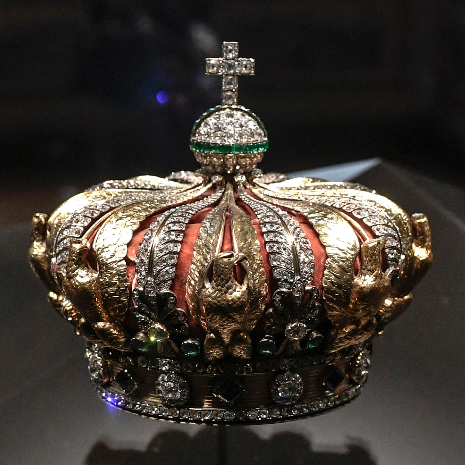 Überfall in Paris - Was steckt hinter dem spektakulären Kunstraub im Louvre?