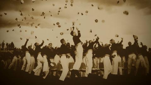 Eine Militärakademie feiert Graduation Day.