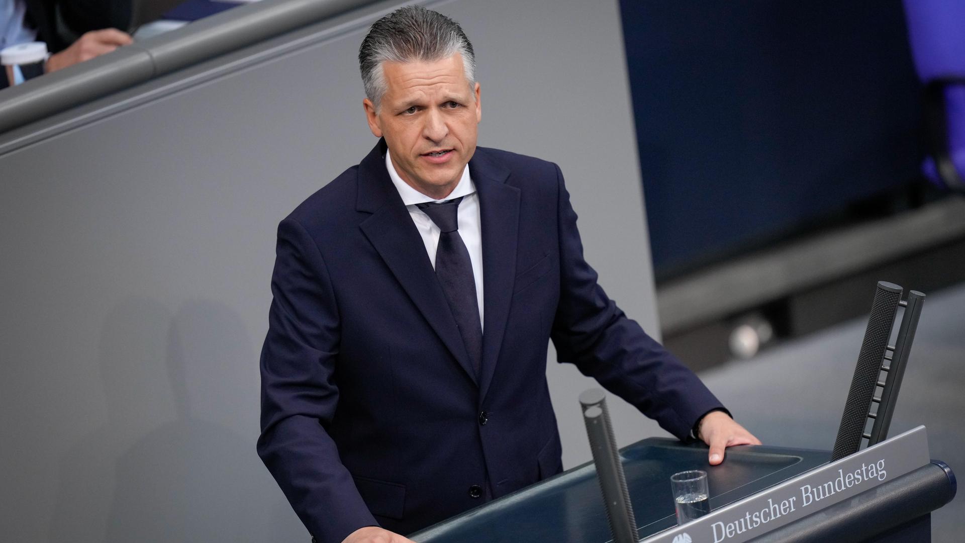 Thorsten Frei (CDU) hält eine Rede im Bundestag in Berlin.