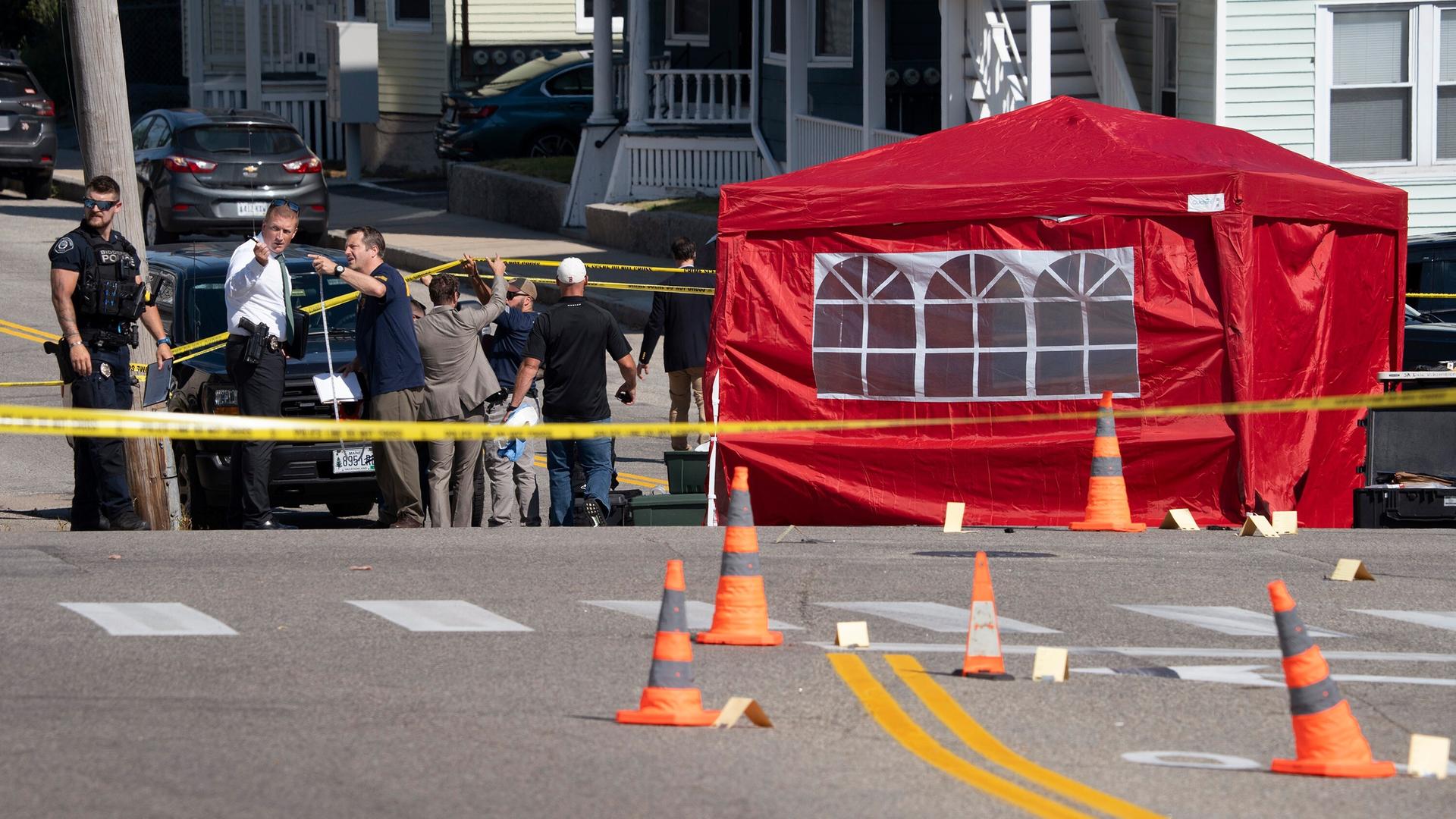 Der Schauplatz in der Pool Street in Biddeford, Maine, wo ein Mann bei einer Schießerei unter Beteiligung von Beamten der US-Einwanderungs- und Zollbehörde (ICE) ums Leben kam. Der Schauplatz in der Pool Street in Biddeford, Maine, wo ein Mann bei einer Schießerei unter Beteiligung von Beamten der US-Einwanderungs- und Zollbehörde (ICE) ums Leben kam.