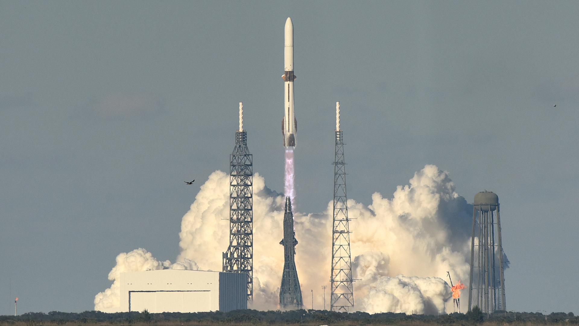 Start der New Glenn-Rakete des Raumfahrtunternehmens Blue Origin von Cape Canaveral.