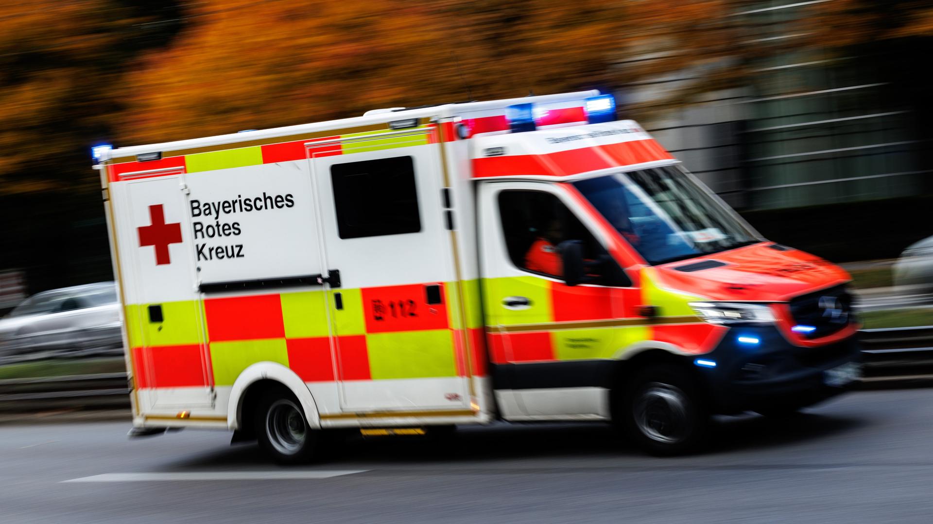 Rettungswagen im Einsatz Rettungswagen im Einsatz