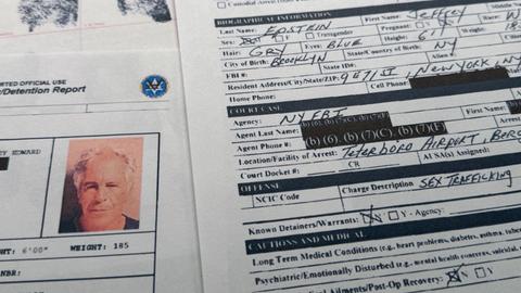 Ein Dokument der sogenannten Epstein-Files: der Polizeibericht, als Epstein am 6. Juli 2019 in Gewahrsam genommen wurde.