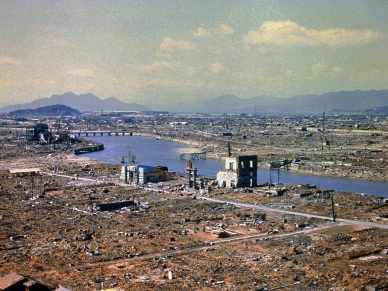 Aufnahme der Zerstörungen nach dem Abwurf der Atombombe auf Hiroshima 1945