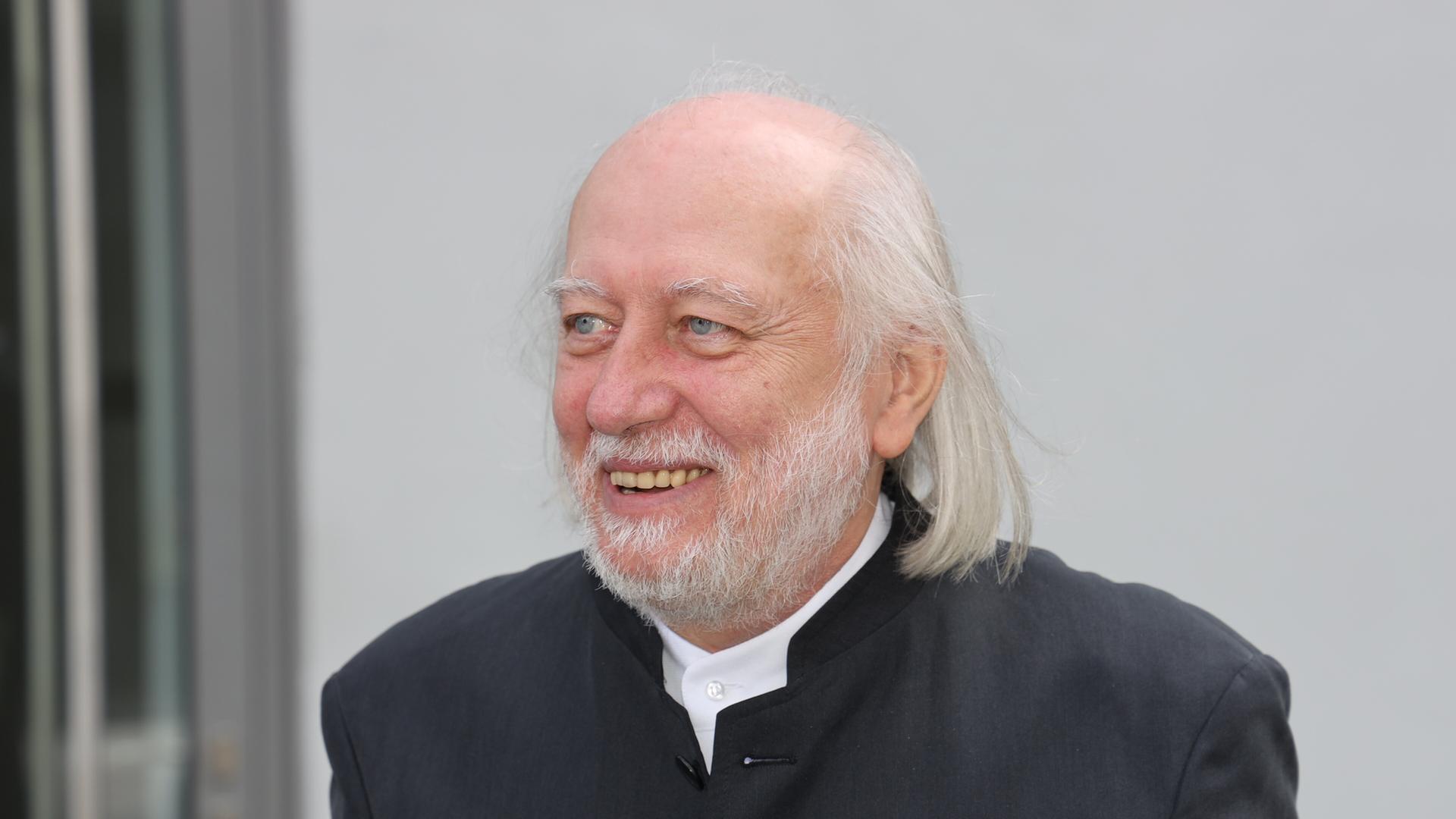 László Krasznahorkai bei der Verleihung des Staatspreises für Europäische Literatur in Salzburg im Juli 2021 László Krasznahorkai bei der Verleihung des Staatspreises für Europäische Literatur in Salzburg im Juli 2021