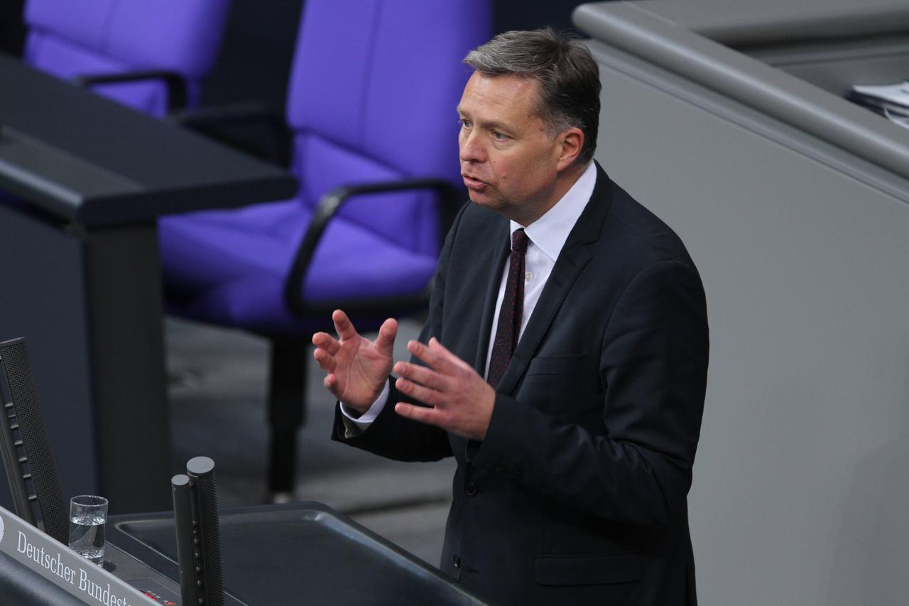 Stephan Mayer, Stephan Mayer, sportpolitischer Sprecher der CDU/CSU-Fraktion, spricht im Bundestag