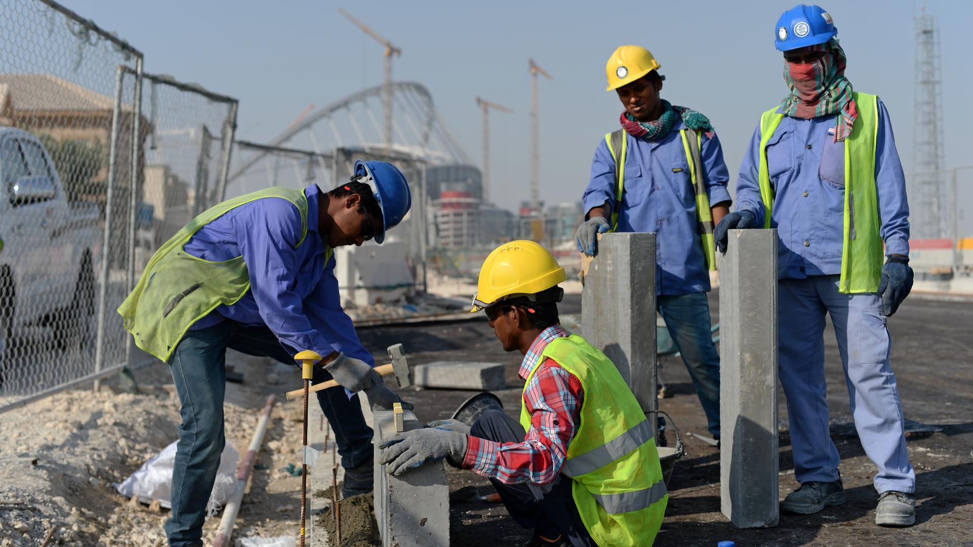 Gastarbeiter aus Indien und Bangladesch in Katar Gastarbeiter aus Indien und Bangladesch in Katar