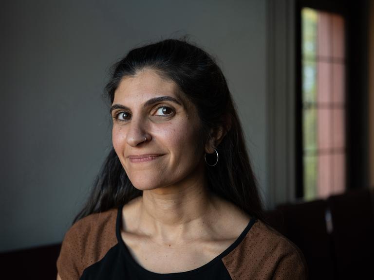 Porträt der Autorin Shida Bazyar. Sie erhält den Deutschen Buchpreis 2026. Porträt der Autorin Shida Bazyar. Sie erhält den Deutschen Buchpreis 2026.