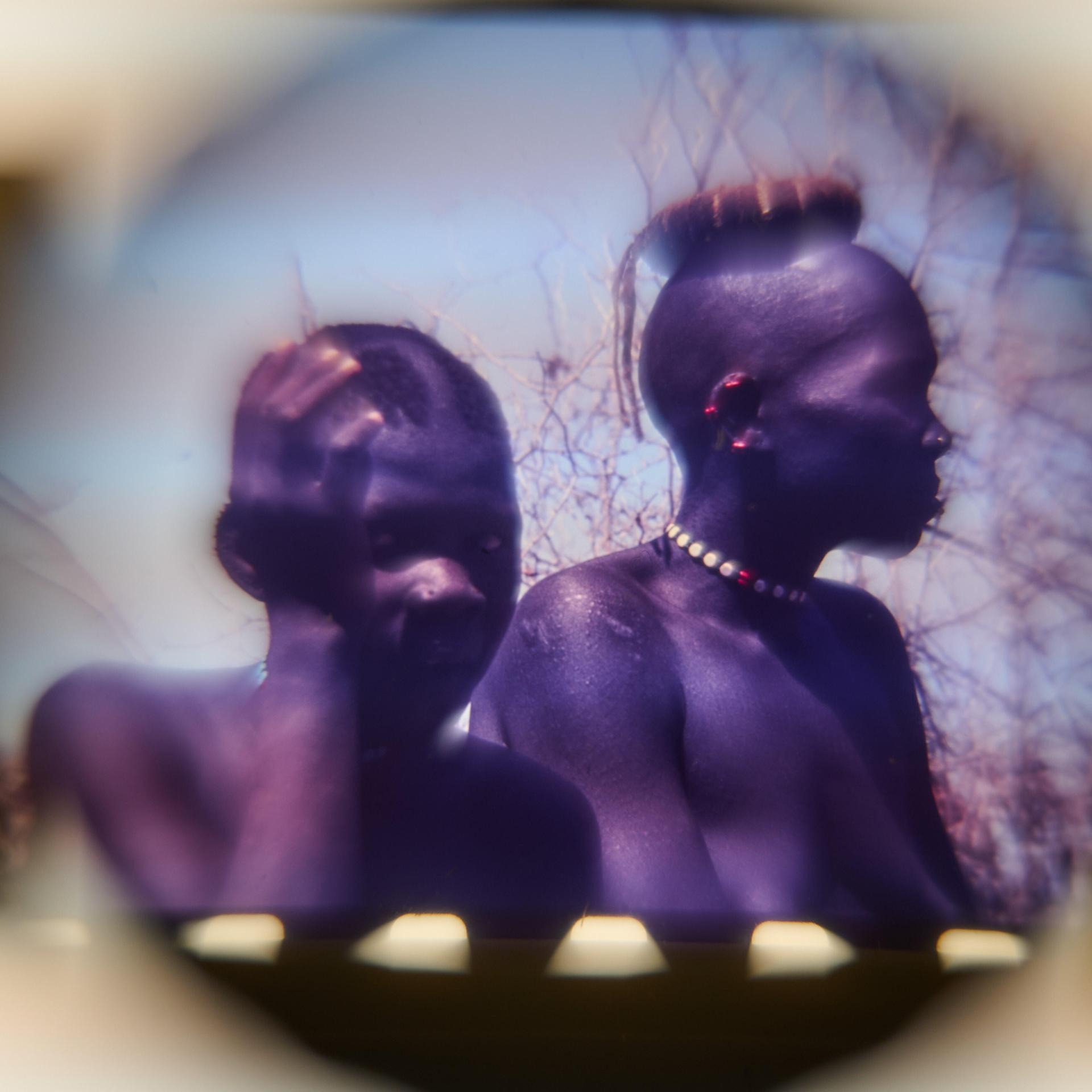 Leni Riefenstahl - Zum schwierigen Umgang mit den Fotos der Nuba Leni Riefenstahl - Zum schwierigen Umgang mit den Fotos der Nuba