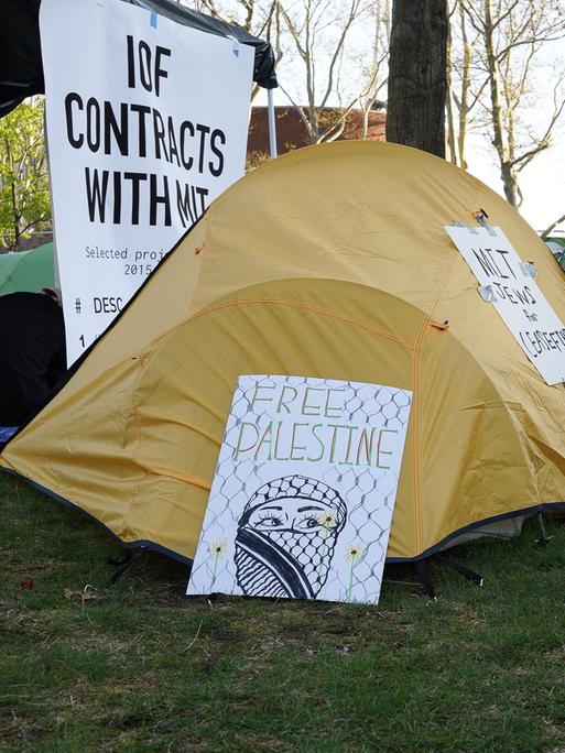 Divestment-Proteste auf dem Campus des Massachusetts Institute of Technology