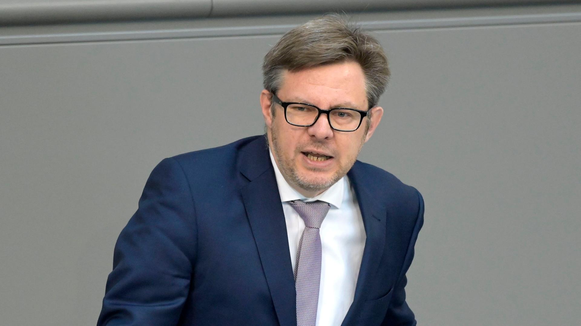 Martin Rosemann spricht im Deutschen Bundestag.