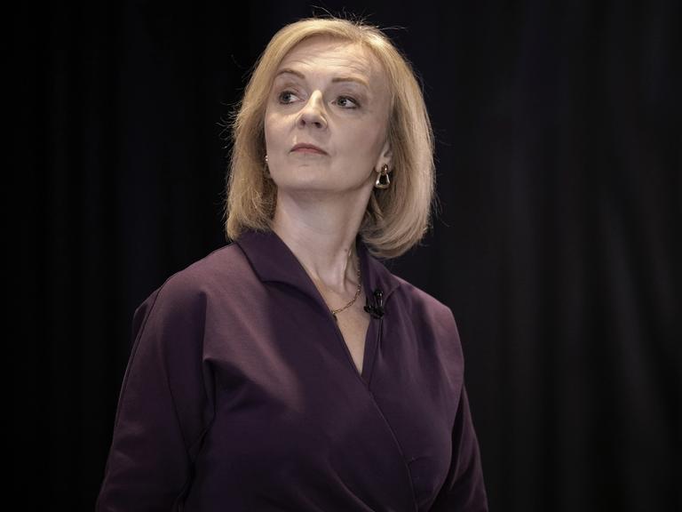 Die britische Politikerin Liz Truss von der Conservative Party, aufgenommen in Belfast bei einer Wahlkampfveranstaltung um das Amt als zukünftige Regierungschefin.