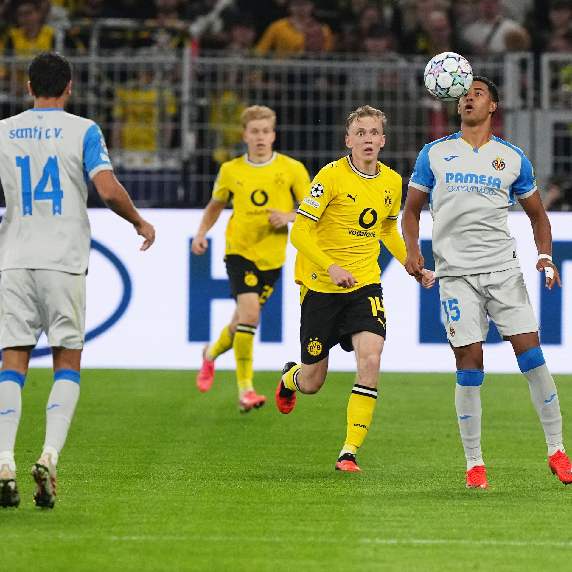 Borussia Dortmund gegen den FC Villarreal