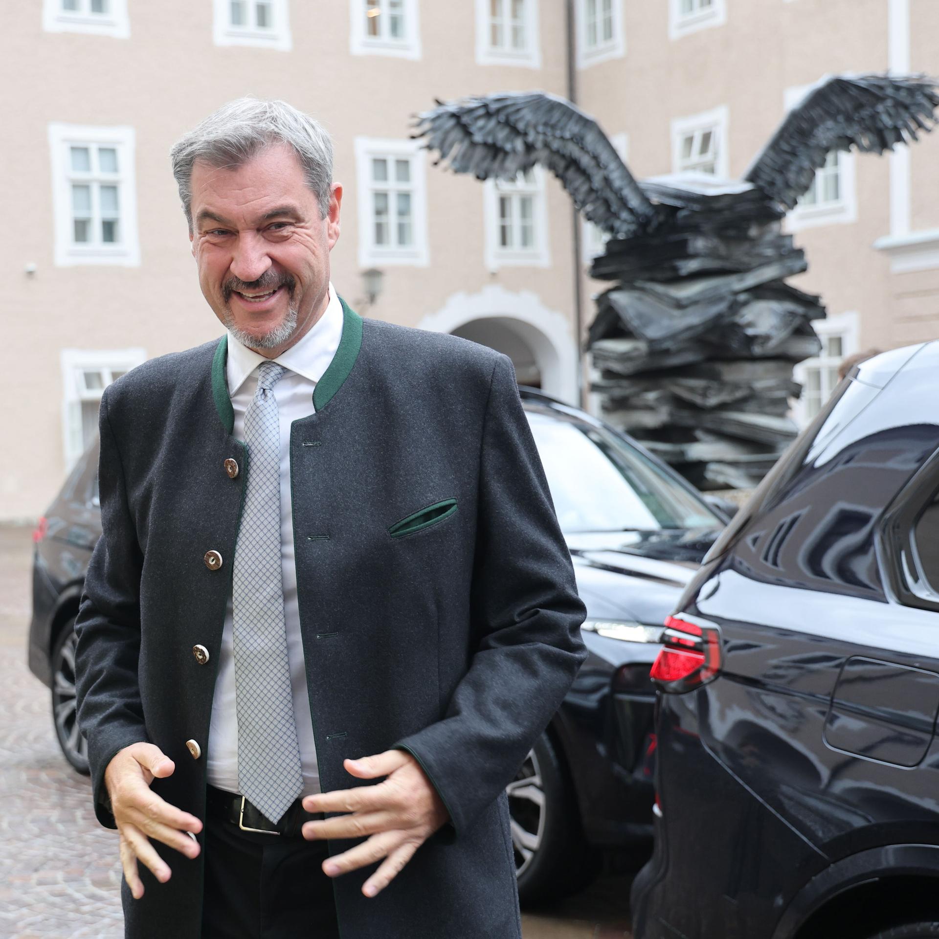 Vor der IAA - Söder will Autobranche stärker unterstützen