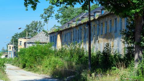 Frühere Stabsgebäude mit Sitz des Kommandanten auf dem ehemaligen Kasernengelände Krampnitz. In dem etwa 140 Hektar groÃen Gebiet soll unter Federführung von ProPotsdam ein Wohnquartier für bis zu 10.000 Menschen gebaut werden.