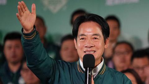 Lai Ching-te bedankt sich bei Anhängern nach dem Wahlsieg.